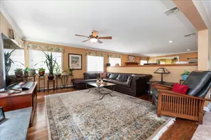 40 E Penn St, Long Beach, NY 11561 - Photo 10
