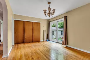 35 Willits Rd, Glen Cove, NY 11542 - Photo 10