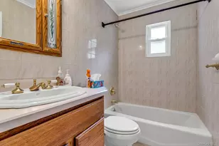 35 Willits Rd, Glen Cove, NY 11542 - Photo 12