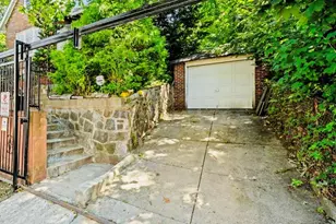 452 Howe Ave, Bronx, NY 10473 - Photo 4
