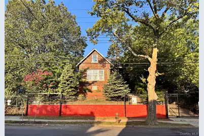 452 Howe Ave, Bronx, NY 10473 - Photo 1