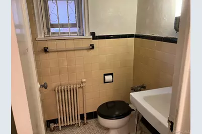 48-55 43 Street #2F, Sunnyside, NY 11377 - Photo 10