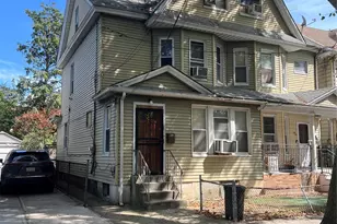 95-27 116th St, Richmond Hill, NY 11419 - Photo 2