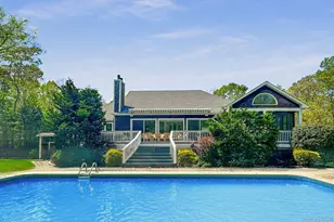 48 Douglas Ct, Hampton Bays, NY 11946 - Photo 4