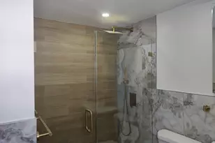 416 Revere Ave, Bronx, NY 10465 - Photo 14