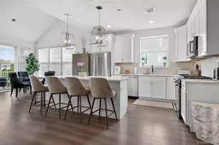 2202 Townhome Wy, Huntington Station, NY 11746 - Photo 14