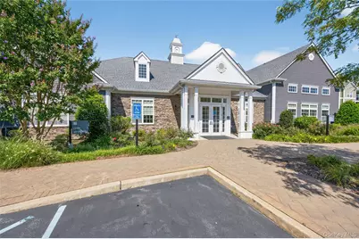 2202 Townhome Way, Huntington Station, NY 11746 - Photo 34