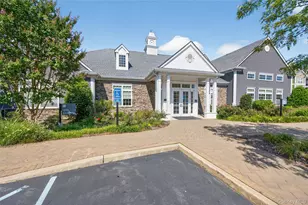 2202 Townhome Wy, Huntington Station, NY 11746 - Photo 34