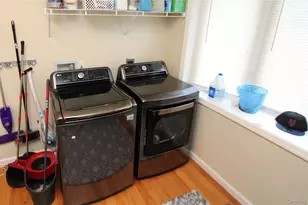 225 Bedford Ln, Fishkill, NY 12524 - Photo 10