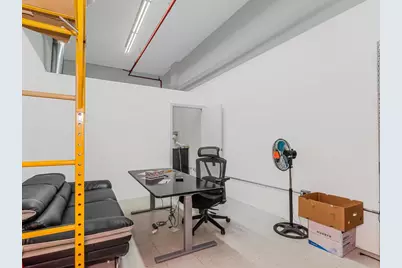 369 E 204th Street #2nd Floor, Bronx, NY 10467 - Photo 8