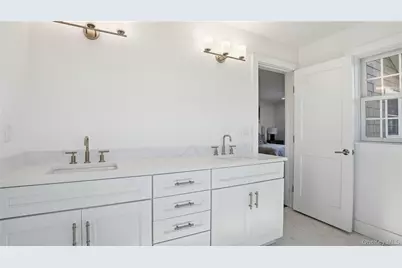 100 Rogers #903, Westhampton Beach, NY 11978 - Photo 16