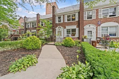 140 Van Cortlandt Park South, Bronx, NY 10463 - Photo 2