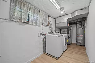 140 Van Cortlandt Park S, Bronx, NY 10463 - Photo 18