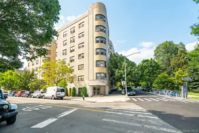190 E Mosholu Parkway S #4G, Bronx, NY 10458 - Photo 1