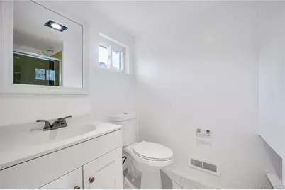 295 W 24th Street, Deer Park, NY 11729 - Photo 10