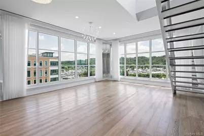 100 Garvies Point Road #1304, Glen Cove, NY 11542 - Photo 6