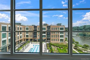 100 Garvies Point Rd, Glen Cove, NY 11542 - Photo 26