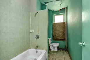 1129 E Tremont Ave, Bronx, NY 10460 - Photo 12