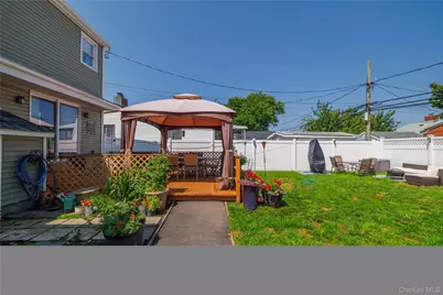 44 Tyler Street, Freeport, NY 11520 - Photo 22