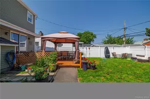 44 Tyler St, Freeport, NY 11520 - Photo 22