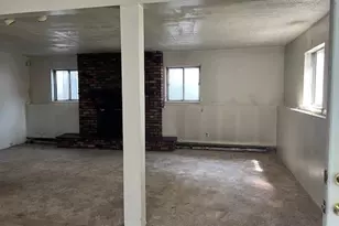 87 W Clinton Ave, Roosevelt, NY 11575 - Photo 8