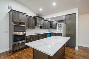 368 Landing Ave, Smithtown, NY 11787 - Photo 14