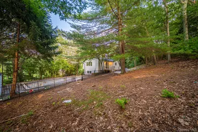 368 Landing Avenue, Smithtown, NY 11787 - Photo 26