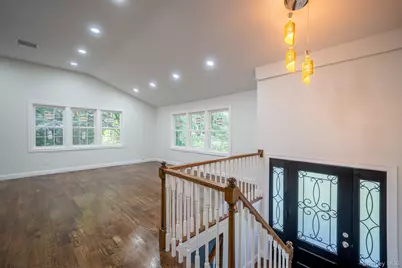 368 Landing Avenue, Smithtown, NY 11787 - Photo 8