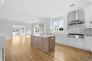 39 Jomarr Ct, Massapequa, NY 11758 - Photo 16