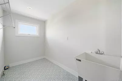 39 Jomarr Court, Massapequa, NY 11758 - Photo 40