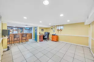 336 Princeton St, Westbury, NY 11590 - Photo 28