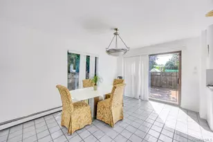 34 Gloria Pl, Plainview, NY 11803 - Photo 14