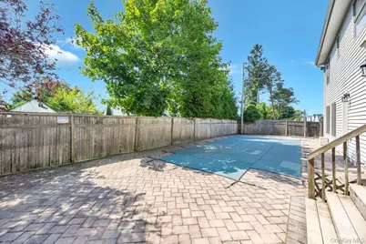 34 Gloria Place, Plainview, NY 11803 - Photo 34