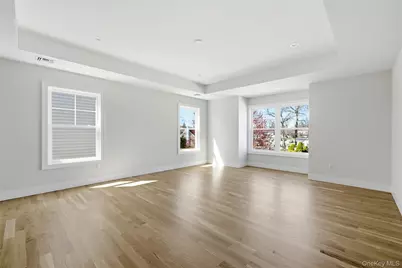 32 Massapequa Avenue, Massapequa Park, NY 11762 - Photo 32