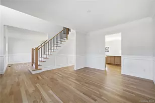 32 Massapequa Ave, Massapequa Park, NY 11762 - Photo 6