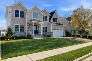 32 Massapequa Ave, Massapequa Park, NY 11762 - Photo 2