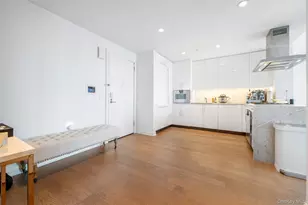 460 W 42nd St, New York, NY 10036 - Photo 8