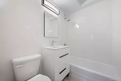 880 Boynton Avenue #8B, Bronx, NY 10473 - Photo 32
