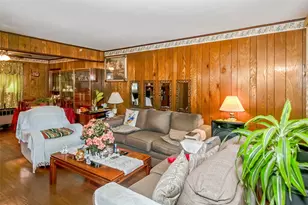 35 Anna St, Bay Shore, NY 11706 - Photo 8