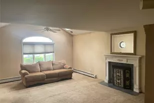 12 Slate Ln, Levittown, NY 11756 - Photo 4