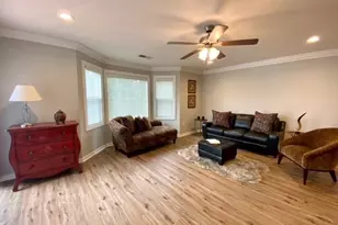 110 Adams Way, Sayville, NY 11782 - Photo 4