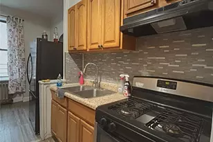 463 E 178th St, Bronx, NY 10457 - Photo 10