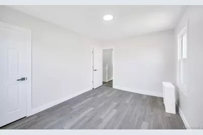 272 N Columbus Avenue, Freeport, NY 11520 - Photo 14