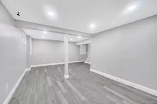 272 N Columbus Ave, Freeport, NY 11520 - Photo 20