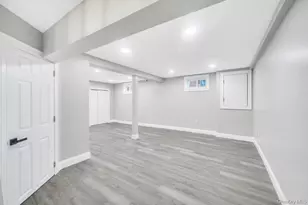 272 N Columbus Ave, Freeport, NY 11520 - Photo 18