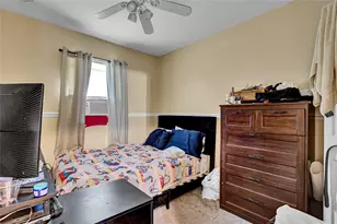 181 Maple Ave, East Meadow, NY 11554 - Photo 14