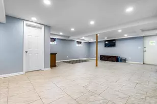 211-08 69th Ave, Oakland Gardens, NY 11364 - Photo 12