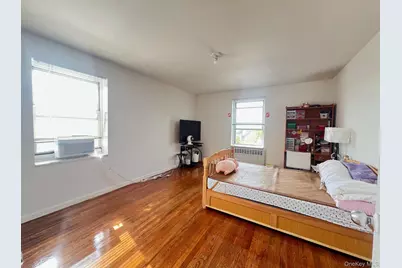 147-37 38th Ave #C66, Flushing, NY 11354 - Photo 2