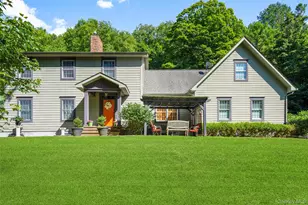 75 Mountain Ln, Beacon, NY 12508 - Photo 2