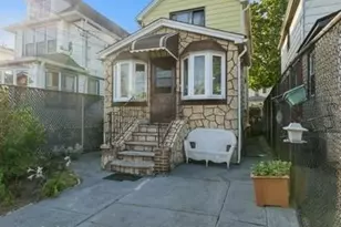 164-27 109th Dr, Jamaica, NY 11433 - Photo 2